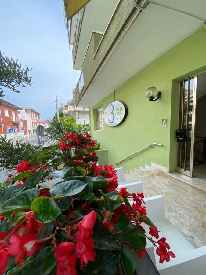 Hotel Tre Stelle Rimini Exterior photo